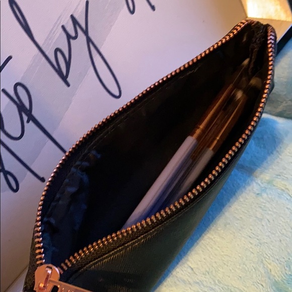 Luxie Wonderlust 5 piece EyeShadow Brush Set - Picture 5 of 7